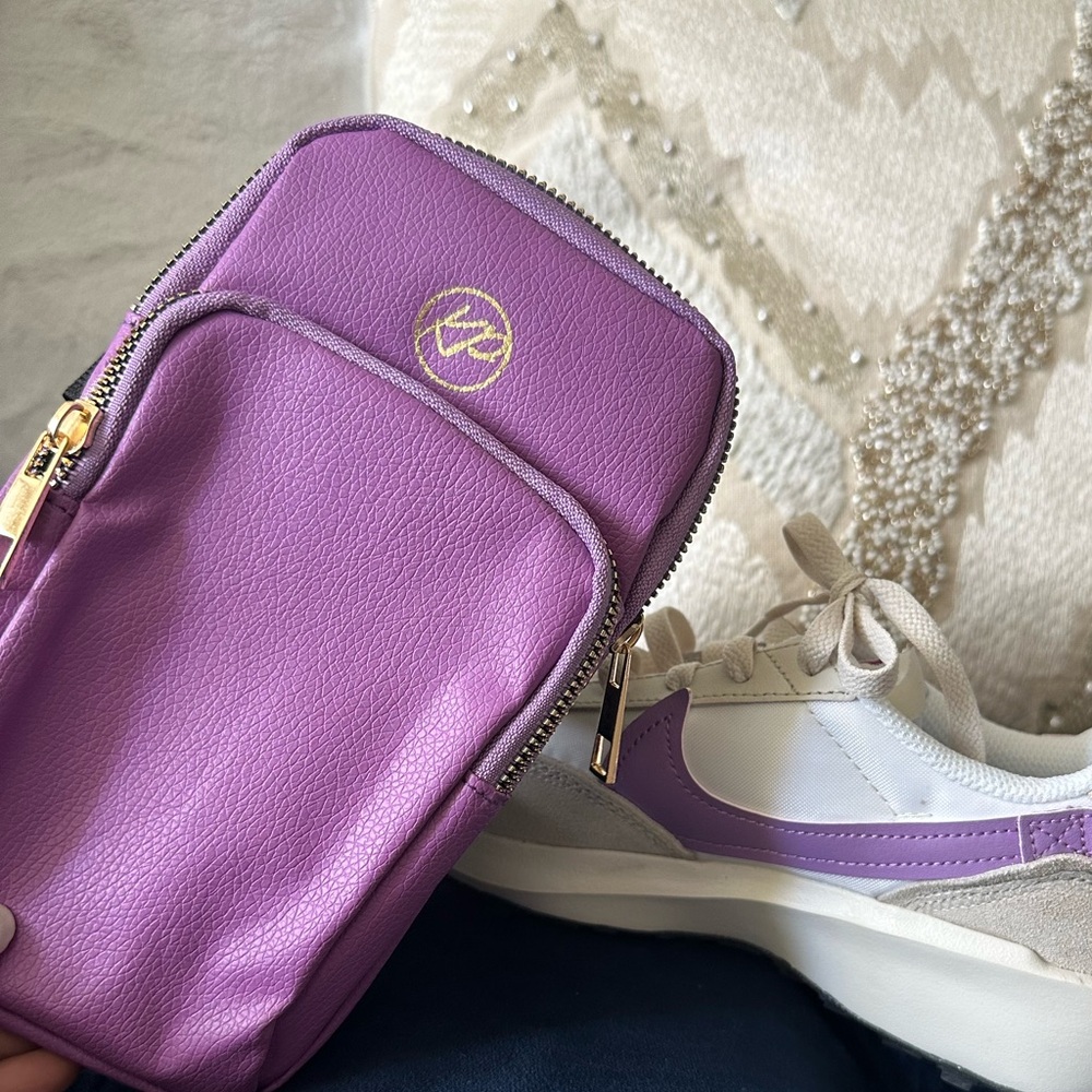 Purple thigh bag